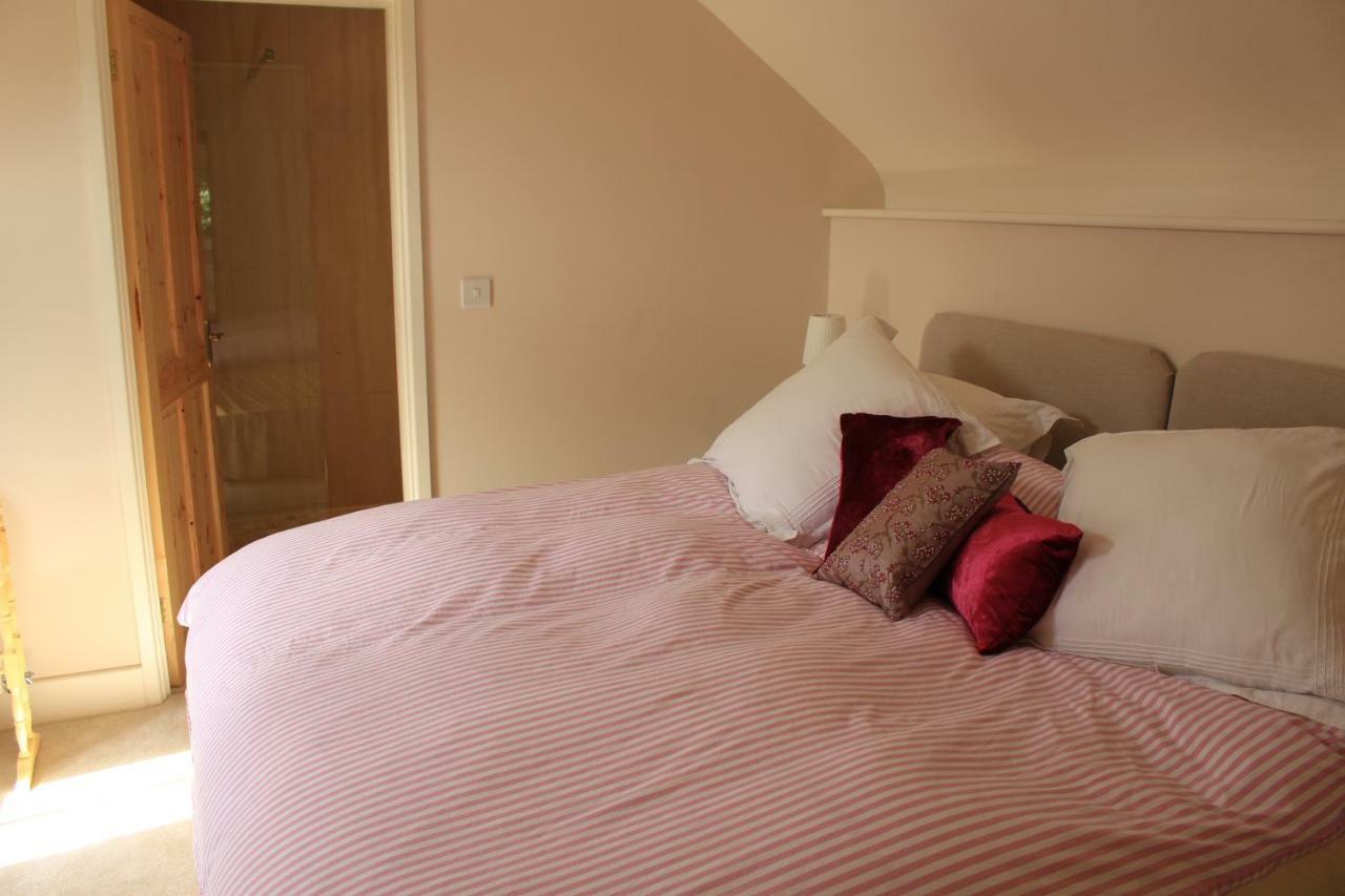 The Old Bakery Barn Bed and Breakfast Pattishall Buitenkant foto
